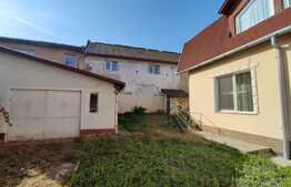 Casa individuala, cu etaj, 240 mp utili, 350 mp teren, zona Dacia