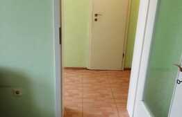 Garsonieră, 27 mp, etajul intermediar, zona Rogerius