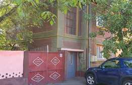 Casă de 3 camere cu dublu front în Ioșia