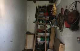 Casa de vanzare de 70 de mp si 2113 mp de teren la 8 km de centura orasului Oradea