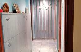 Apartament 3 camere, Tip X, semidecomandat, 46 mp utili, zona Velenta