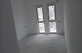 Penthouse 4 camere, 147 mp, lift, in ansamblu nou!