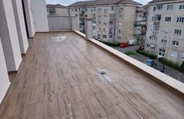 Penthouse 4 camere, 147 mp, lift, in ansamblu nou!