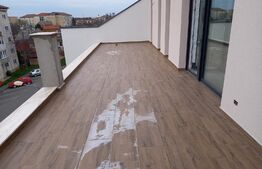 Penthouse 4 camere, 147 mp, lift, in ansamblu nou!