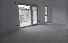 Penthouse 4 camere, 147 mp, lift, in ansamblu nou!