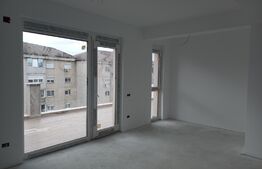 Penthouse 4 camere, 147 mp, lift, in ansamblu nou!
