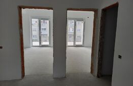 Penthouse 4 camere, 147 mp, lift, in ansamblu nou!