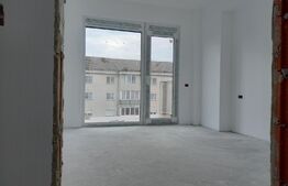 Penthouse 4 camere, 147 mp, lift, in ansamblu nou!