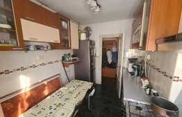 Apartament 3 camere, tip X , 52 mp, semidecomandat, zona Nufarul