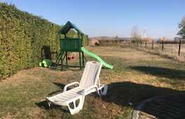 Domeniu exclusivist, 120 mp, teren 52.587 mp, Exterior Est