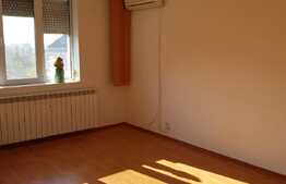 Oportunitate! Apartament 4 camere, 98 mp, parcare, zona Decebal!