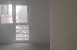 Apartament 3 camere, finisat, 79 mp, zona Semicentrala