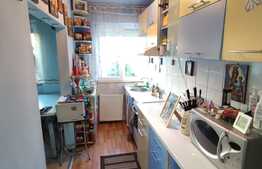 Apartament de 3 camere, semidecomandat, in zona Razboieni!