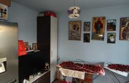 Apartament de 3 camere, semidecomandat, in zona Razboieni!