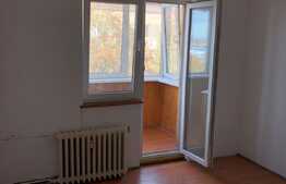 Vand apartament 3 camere, zona Rogerius, tip Z!