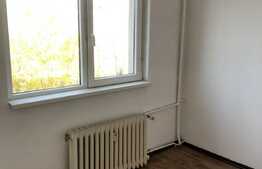 Vand apartament 3 camere, zona Rogerius, tip Z!