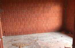 Casa la rosu, 118 mp utili, 483 mp teren, cartierul Grigorescu