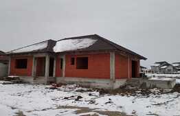 Casa la rosu, 118 mp utili, 483 mp teren, cartierul Grigorescu