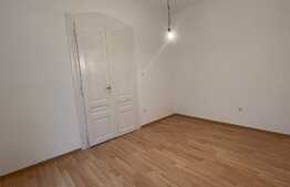 Apartament la casa de 2 camere, 52 mp, 111 mp teren, zona Ultracentrala