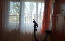 Apartament de 3 camere, 64 mp, etaj intermediar,  Zona Dacia