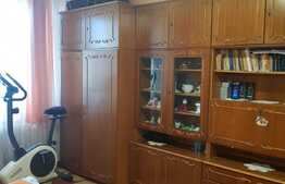 Apartament de 3 camere, 64 mp, etaj intermediar,  Zona Dacia