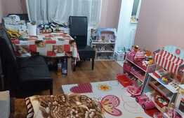 Apartament 2 camere, tip X, renovat, in zona Velenta!