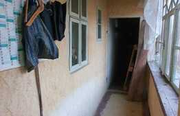 Casă în Biharia cu teren de 3500 mp, ultracentral, lângă Profi