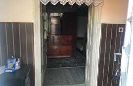 Casa de 80 de mp utili si 938 mp teren, Cordau