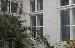 Apartament la casă 3 camere, 66,80 mp, parter, zona Ultracentrală