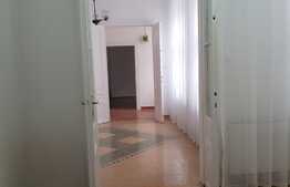 Apartament la casă 3 camere, 66,80 mp, parter, zona Ultracentrală