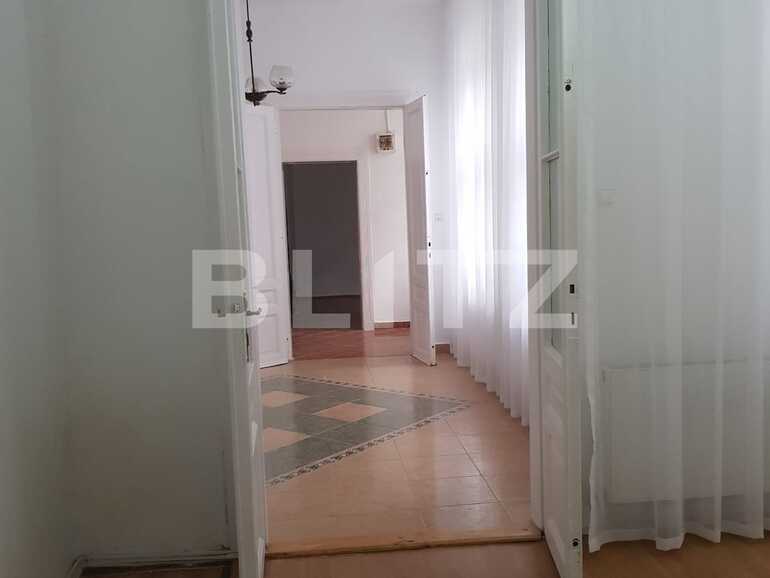 Apartament de vanzare 3 camere Ultracentral - 76068AV | BLITZ Oradea | Poza3
