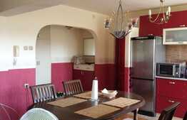 Apartament tip AN, 3 camere, etajul intermediar, in zona Nufarul!