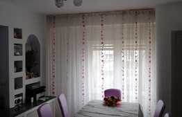 Oportunitate! Apartament spatios cu 4 camere in zona Velenta!