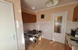 Apartament 2 camere, decomandat, zona Nufaru