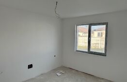 Casă 4 cam. aproape de Primăria Sântandrei