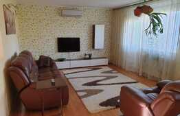 Apartament elegant cu 3 camere, cu loc de parcare, zona Decebal 