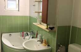 Apartament de 3 camere, etaj intermediar, zona Iosia!