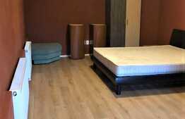 Apartament la casa, 100 mp, 3 camere, zona Centrala!