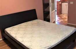 Apartament la casa, 100 mp, 3 camere, zona Centrala!