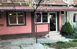 Apartament la casa, 100 mp, 3 camere, zona Centrala!