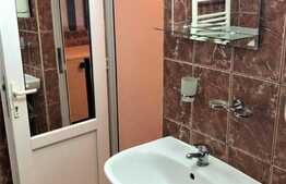 Apartament la casa, 100 mp, 3 camere, zona Centrala!