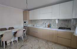 Casa individuala, 146 mp utili, 497 mp teren, imobil nou, in Cihei