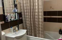 Apartament de 3 camere, 68 mp, tip PB, decomandat, zona Rogerius!