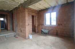 Casa pe un nivel, 130 mp utili, teren 800 mp, zona Oncea