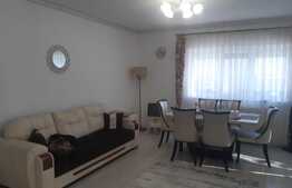 Apartament de 3 camere, zona Spitalul Judetean