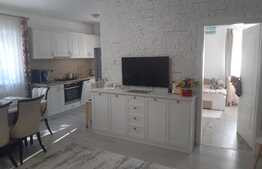 Apartament de 3 camere, zona Spitalul Judetean