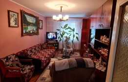 Apartament 3 camere, decomandat, zona Rogerius 