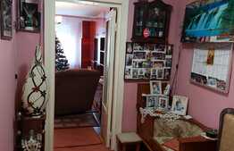 Apartament 3 camere, decomandat, zona Rogerius 