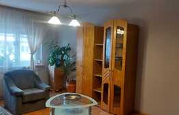 Apartament 3 camere, decomandat, zona Rogerius 