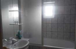 Apartament de 3 camere, decomandat, zona Rogerius